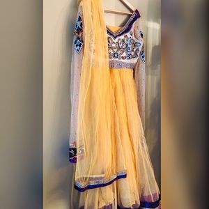 Beautiful Yellow Desi/Indian Wear